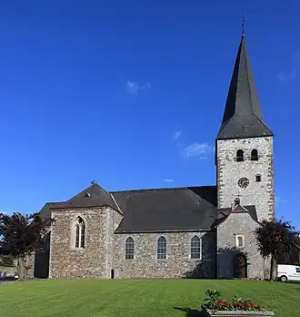 De Sint-Pieterskerk  in Weerst
