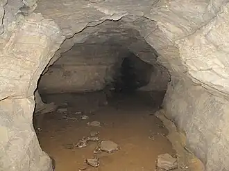 Een voormalige fosformijn bij Ülgase