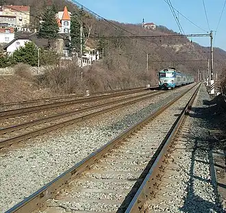 Lijn 171 net ten noorden van station Velká Chuchle