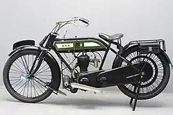 ...en het Model H had volledige kettingaandrijving.