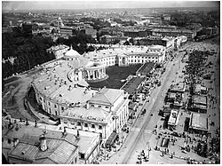 Opname uit 1914 vanaf de Soecharevtoren naar hetzelfde plein.