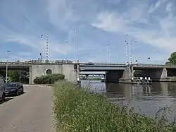 Brug gezien vanuit het zuiden