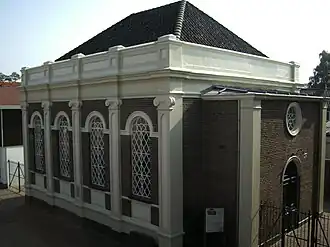 De synagoge in 2009, na de volledige restauratie