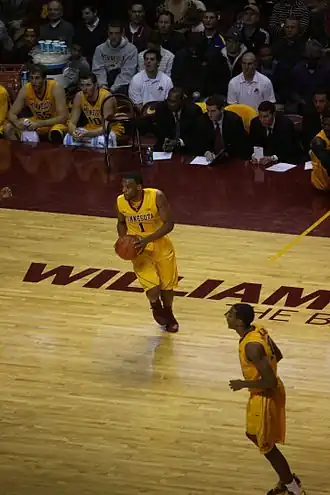 Hollins in seizoen 2013-2014