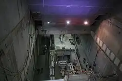 Metrostation Vijzelgracht, zicht op het perron vanaf de zuidelijke toegang, mei 2014