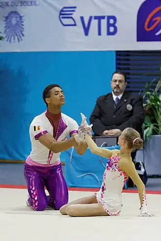 Yana Vastavel en Solano Cassamajor tijdens de kwalificaties op de wereldkampioenschappen van 2014 te Levallois-Perret.