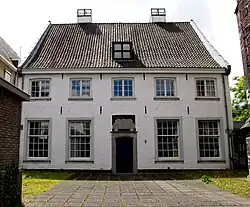 Commandantswoning gezien vanuit het westen