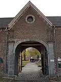 Poort naar binnenhof