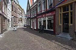 De Weerd vlakbij het Raadhuisplein (2018)