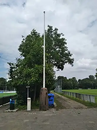 Vlaggenmast (juli 2021)