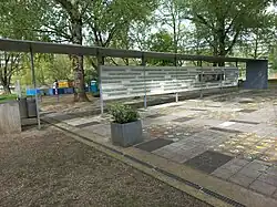 Gedenkmuur (april 2024)