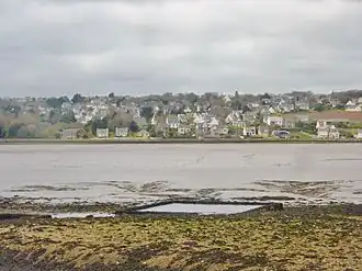 Gezicht op Locquénolé vanuit Le Dourduff-en-Mer