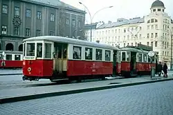 De trams op het stationsplein in 1972