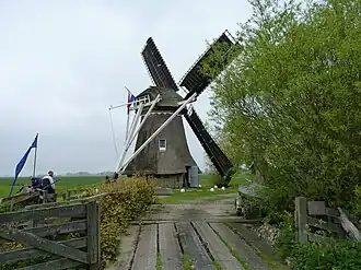 De molen draaiend met molendag in 2010