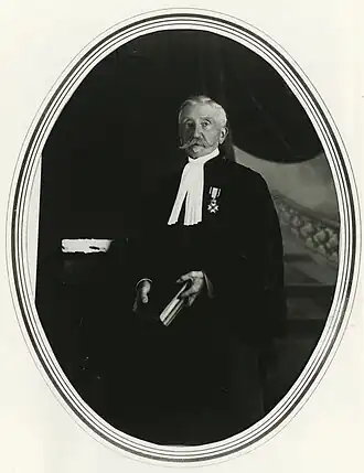 Nypels in toga door Mathieu Pieters, ca. 1925.