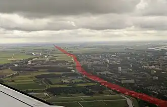 De A3 zou vandaag ongeveer via deze rode lijn lopen, het viaduct is wel gerealiseerd.