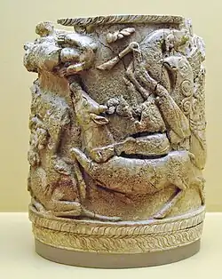 Pyxis met griffioen die een hert aanvalt, late 15e eeuw v.Chr.