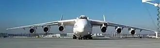 De Antonov An-225, het grootste vliegtuig ooit gebouwd (2002)