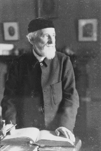 Leraar en schrijver, Zoon van Edwin Abbott