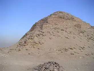 De ruïne van de piramide van Neferirkare