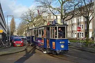 Afscheidsritten van tramlijn 25 met de 465 +731. Hunzestraat (Rivierenbuurt); 14 december 2013.