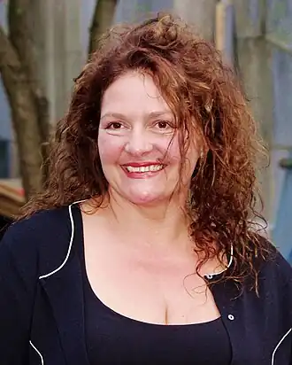Janice Soprano(Aida Turturro)