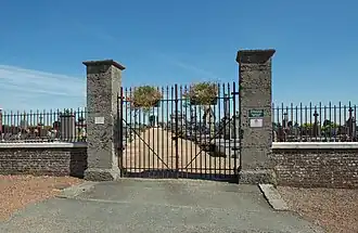 Toegang tot de begraafplaats