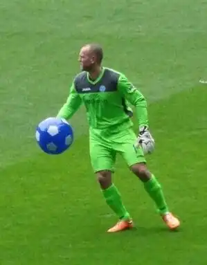 Alan Mannus