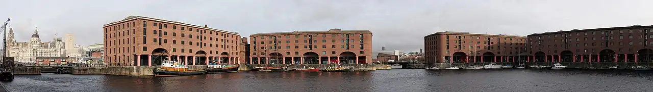 Een panorama van het Albert Dock