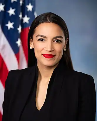 Alexandria Ocasio-Cortez raakte in 2018, met de steun van de DSA, verrassend verkozen tot het Huis van Afgevaardigden