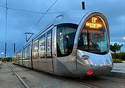 Een 7-delige lagevloertram in Lyon