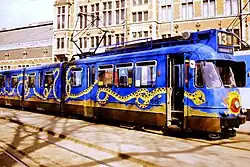 Cobratram 619 op het Stationsplein.