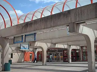 Voorkant van station Angrignon