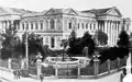 Buitenzijde van het oude parlementsgebouw in Santiago (1908)
