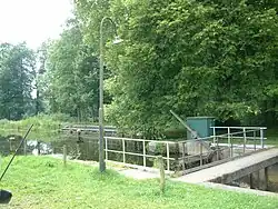 Bonenburgersluis, incl. bomen. Complexonderdelen (3):
Bonenburgersluis,
lindebomen weerszijden kanaal (beide 29-4-2008)
Sluiswachterswoning (11-3-2014, uitbreiding aanwijzing 2008)