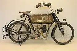 Ariel 3 pk (325 cc) Light Tourer met een eigen motor uit 1908