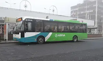 Bus bij het winkelcentrum (2012)