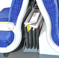 Plank voor rolstoelen te gebruiken bij grote afstand tussen trein en perron