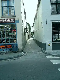 De Artoisstraat, gezien van uit de Wulfhagestraat