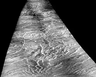 Asteria Regio (NW) en Phoebe Regio (ZO) (radarbeeld ruimtesonde Magellan)