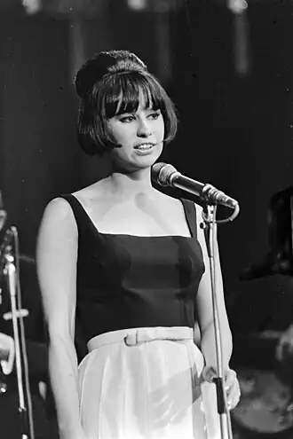 Astrud Gilberto tijdens Grand Gala du Disque in het Concertgebouw in Amsterdam(1966), Nationaal Archief