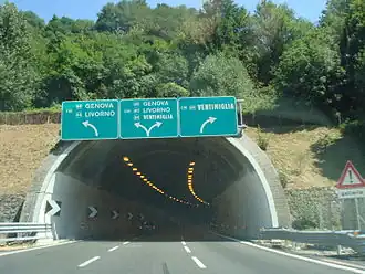 De A26 bij het knooppunt met de A10