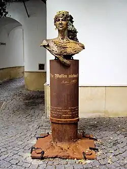 Bertha von Suttner (2013)