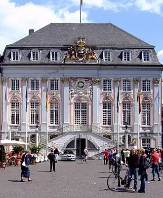 Stadhuis van Bonn, 1737-38
