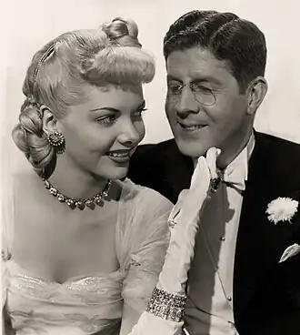 Barbara Lawrence en Rudy Vallee in Unfaithfully Yours