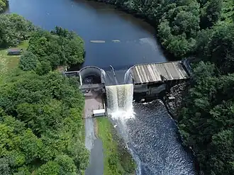 Stuwdam van Champsanglard op de Creuse