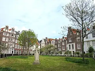 Het Begijnhof in Amsterdam