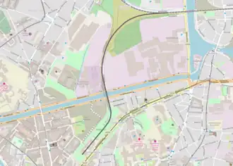 Het oude spoor 58A tot in het station Gent-Rabot (onderaan).