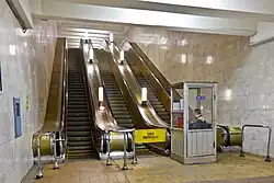 De roltrappen aan de noordkant