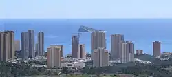 Gezicht op het eiland vanaf Benidorm